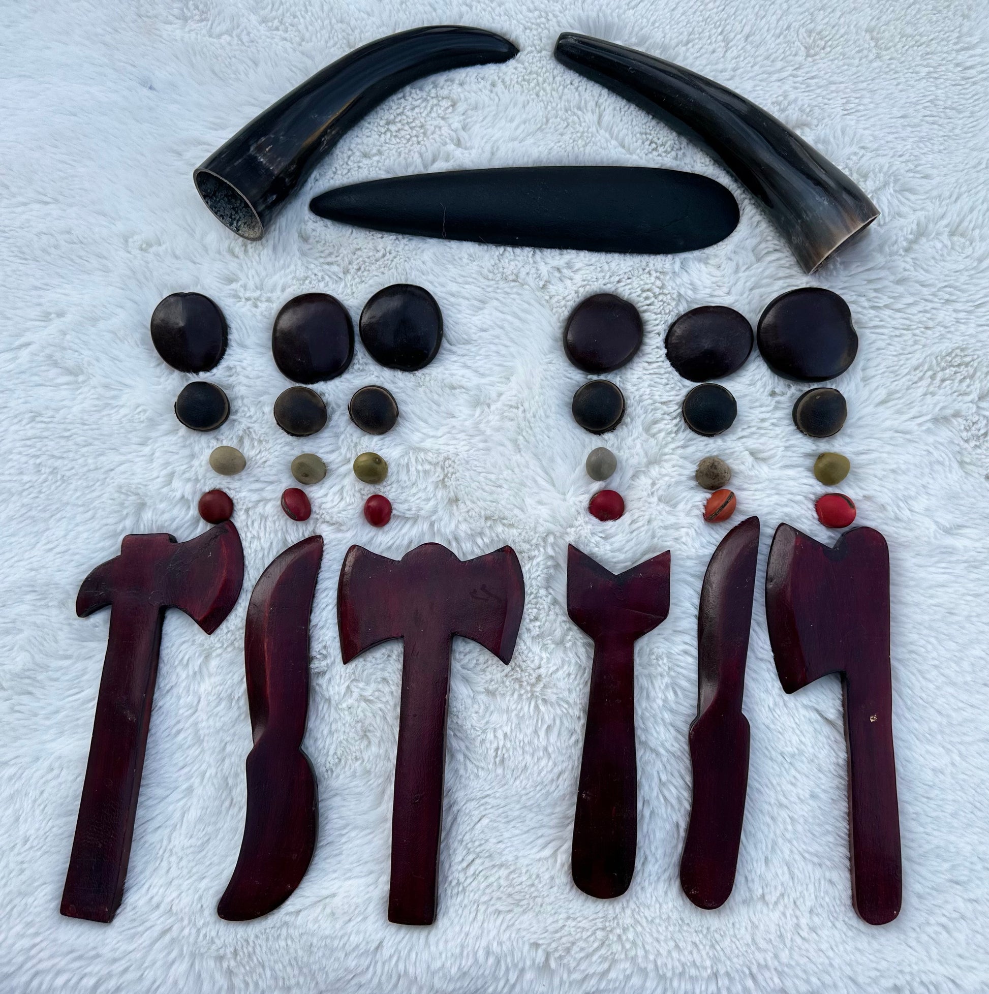 Set Batea y Pilon Para Chango Grande con Edu Ara/ Large Wooden Batea and Stand (Pilon) set for Shango with Edu Ara