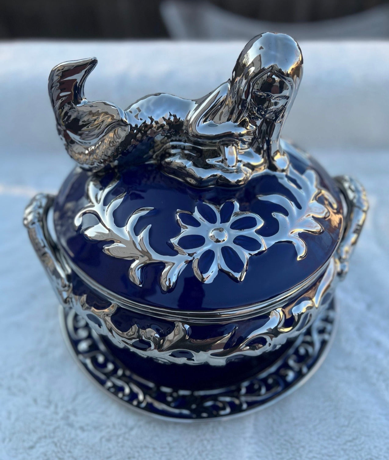 Tinajas de Ceramica Para Orishas con Plato / Tureens for Orisha with Decorative Plates