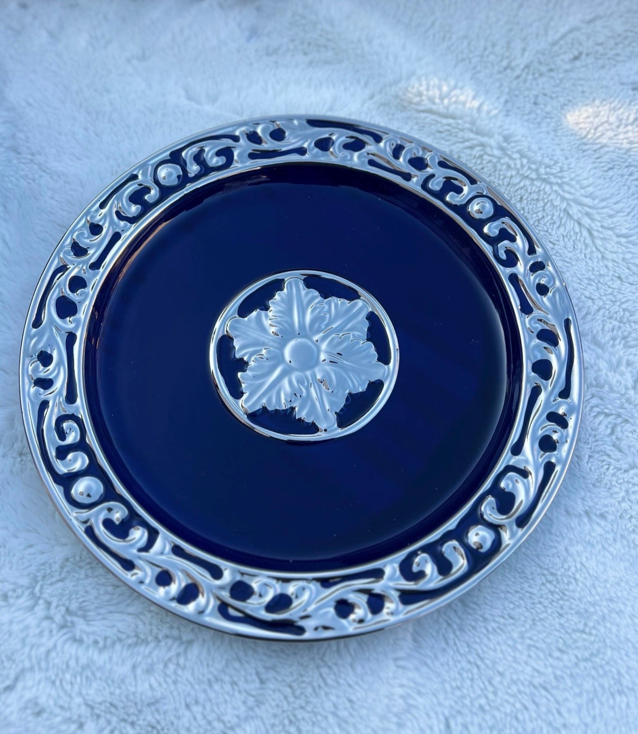 Tinajas de Ceramica Para Orishas con Plato / Tureens for Orisha with Decorative Plates