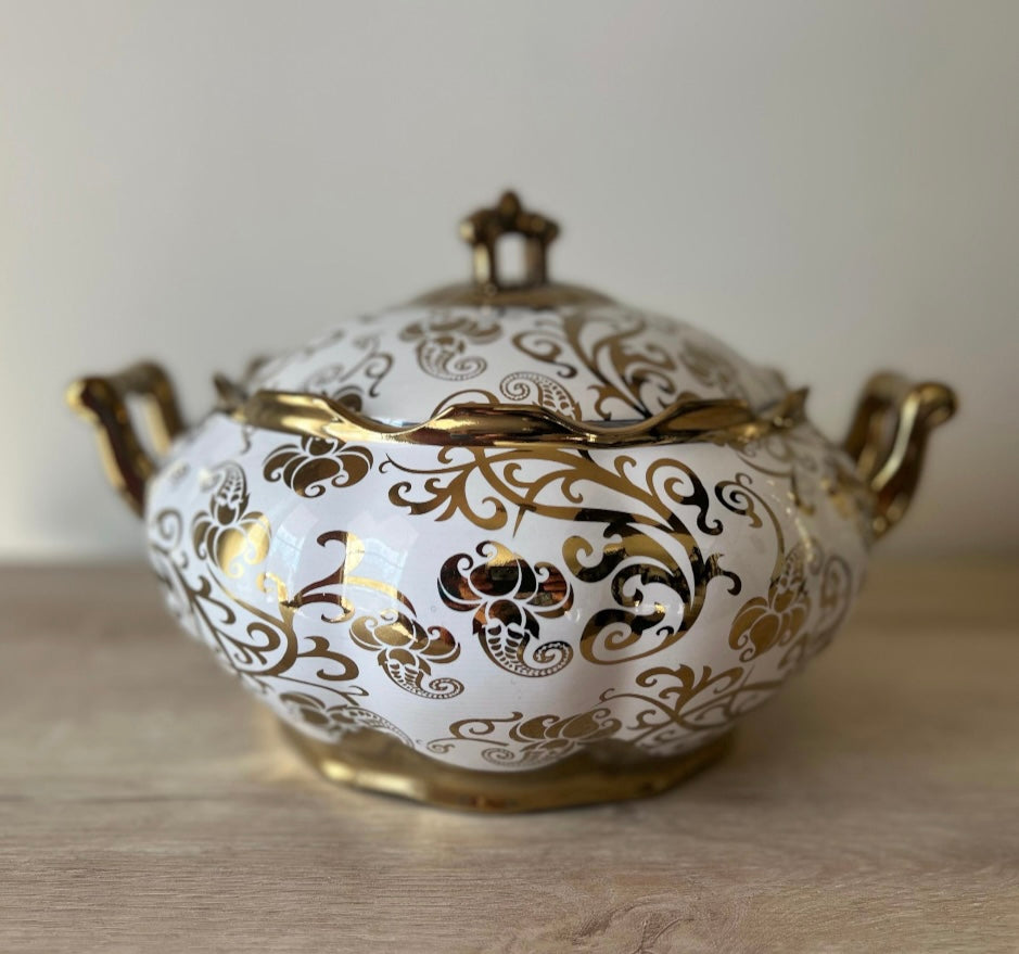 Sopera para Ochun / Toureen (Tinaja) for Oshun