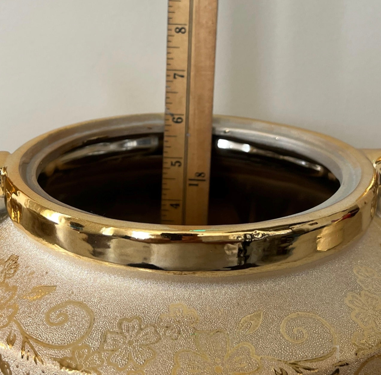 Sopera para Ochun / Toureen (Tinaja) for Oshun