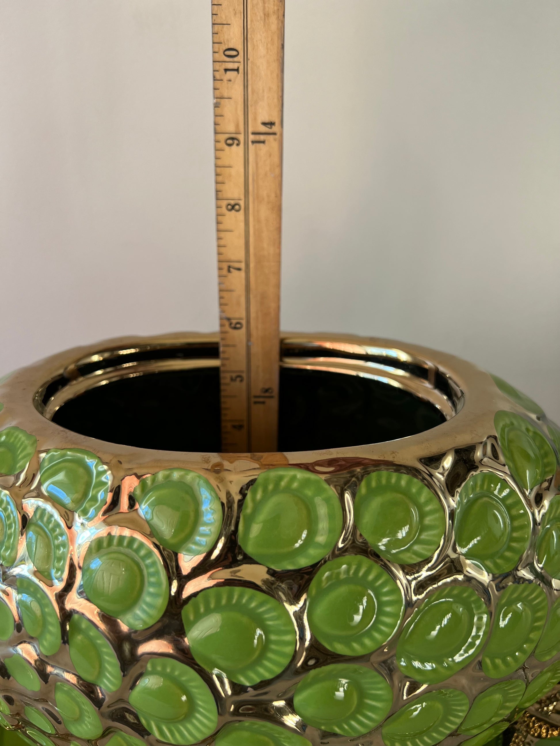 Inle Sopera / Tureen for Inle
