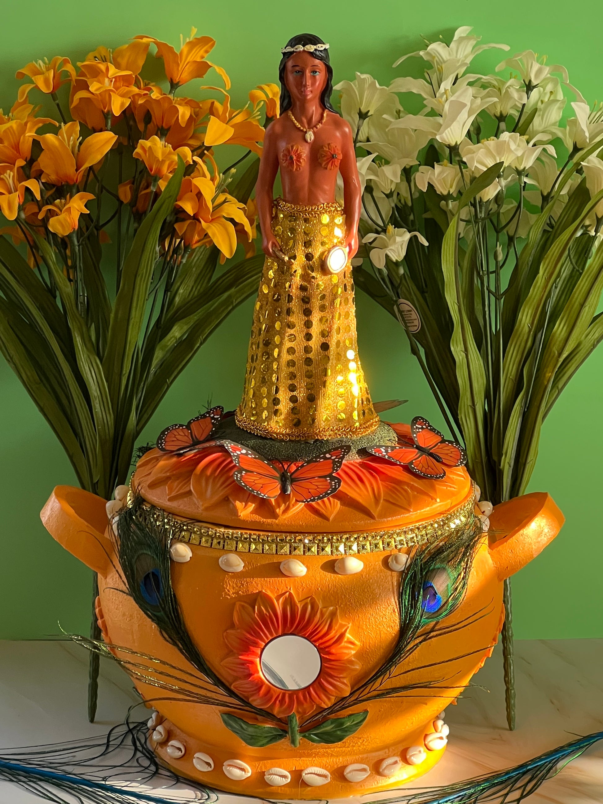 Sopera para Ochun / Toureen (Tinaja) for Oshun