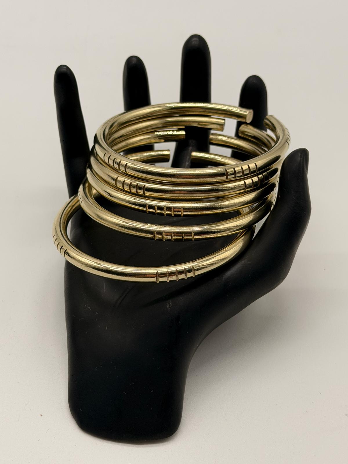 SET OF 5 - Handmade Brass Oshun Bangles / Manillas de Oshun de Latón Hechas a Mano