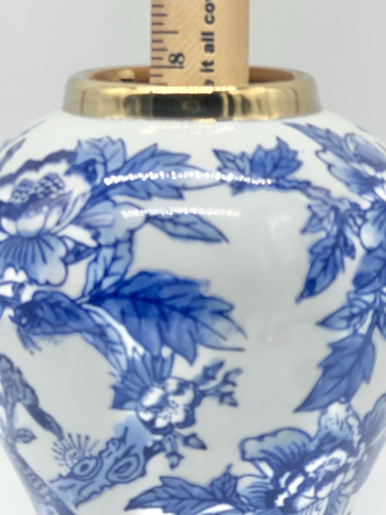 Tinaja Blanco con Azul para Orishas / White with Blue Ginger Jar for Orishas