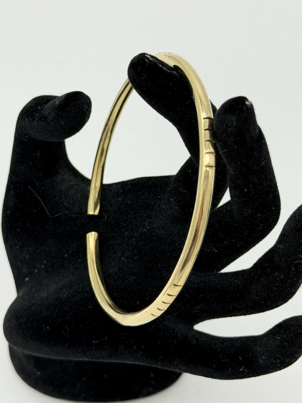 Manillas para Oshun en Latón - Set de 5 - 6ga gruesor / Handmade Brass Oshun Bangles - Set of 5 - 6ga thick