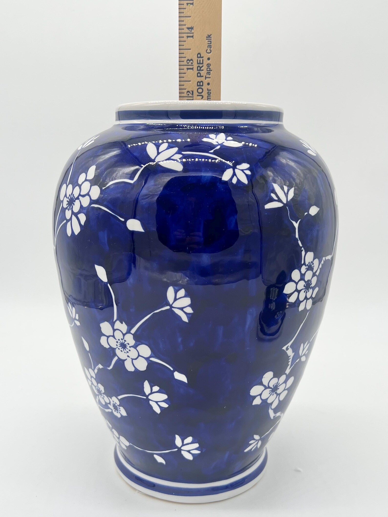 Blue with White Trim Ginger Jar for Olokun/Yemaya -Tarro de jengibre azul con borde blanco para Olokun/Yemaya