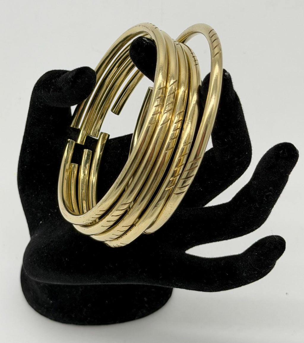 Manillas para Oshun en Latón - Set de 5 - 6ga gruesor / Handmade Brass Oshun Bangles - Set of 5 - 6ga thick