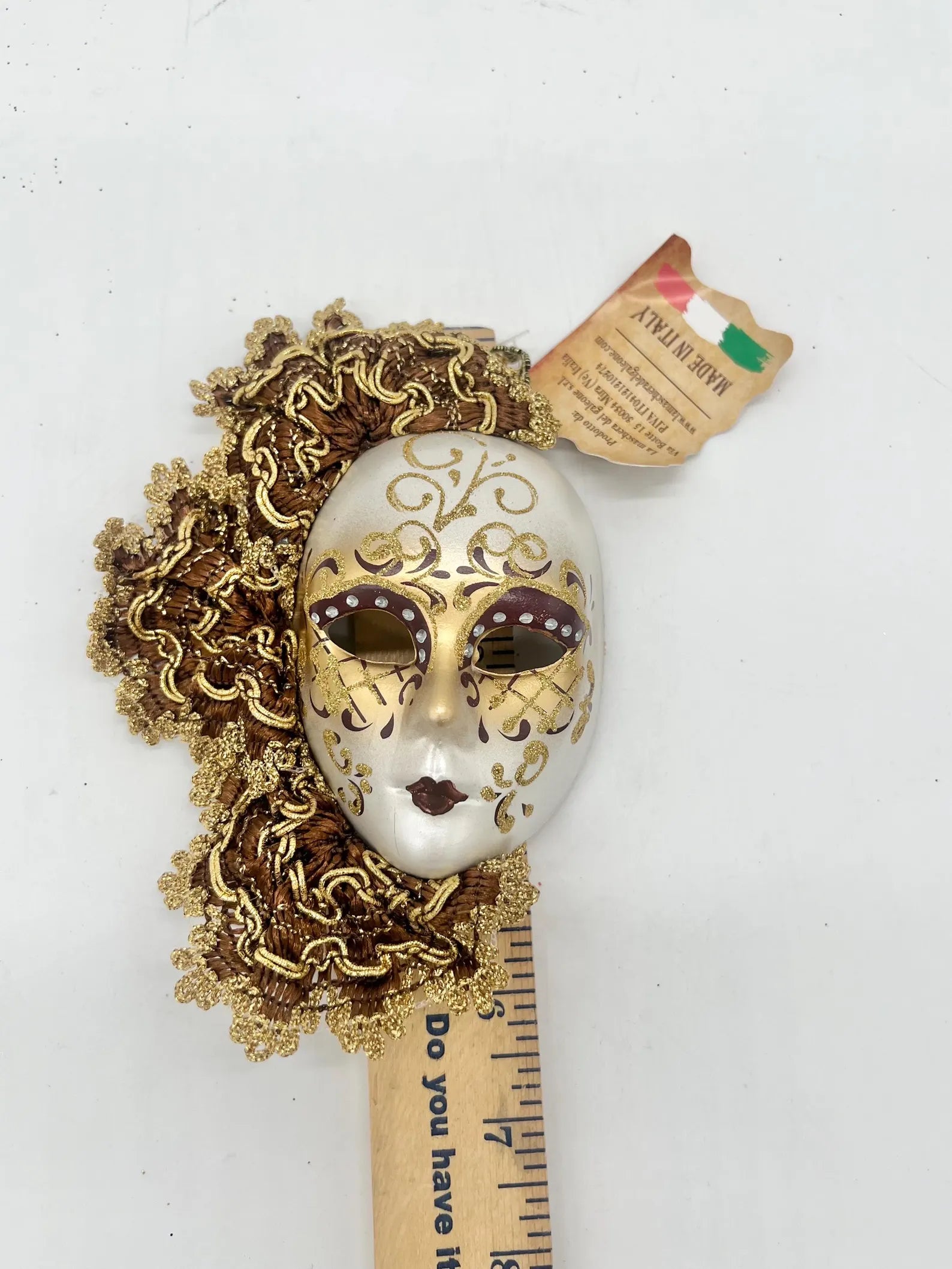 Handmade Venetian Mask for Orishas / Máscara veneciana hecha a mano para Orishas