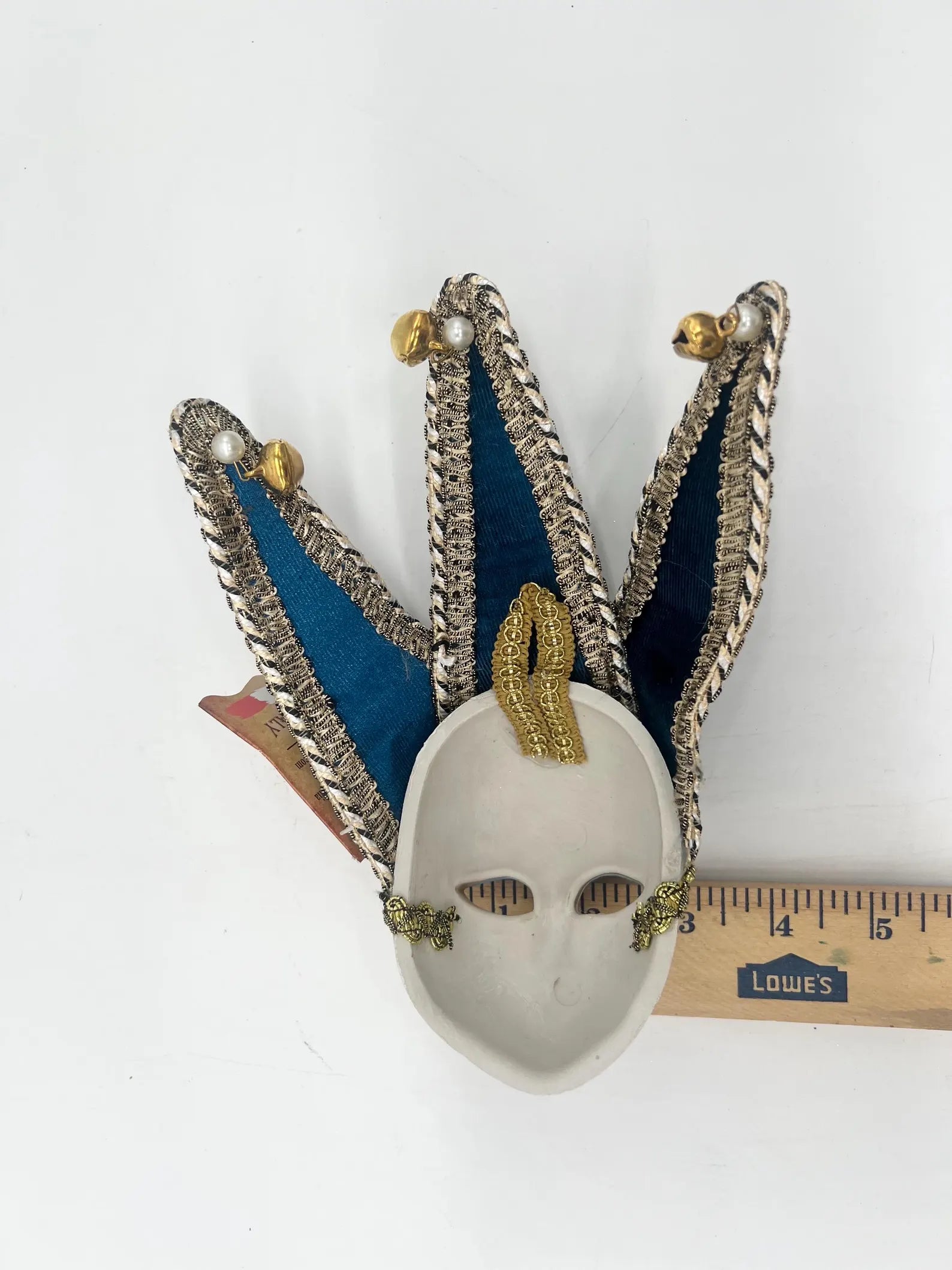 Handmade 8 inch Venetian Mask for Orishas / Máscara veneciana hecha a mano de 8 pulgada para Orishas