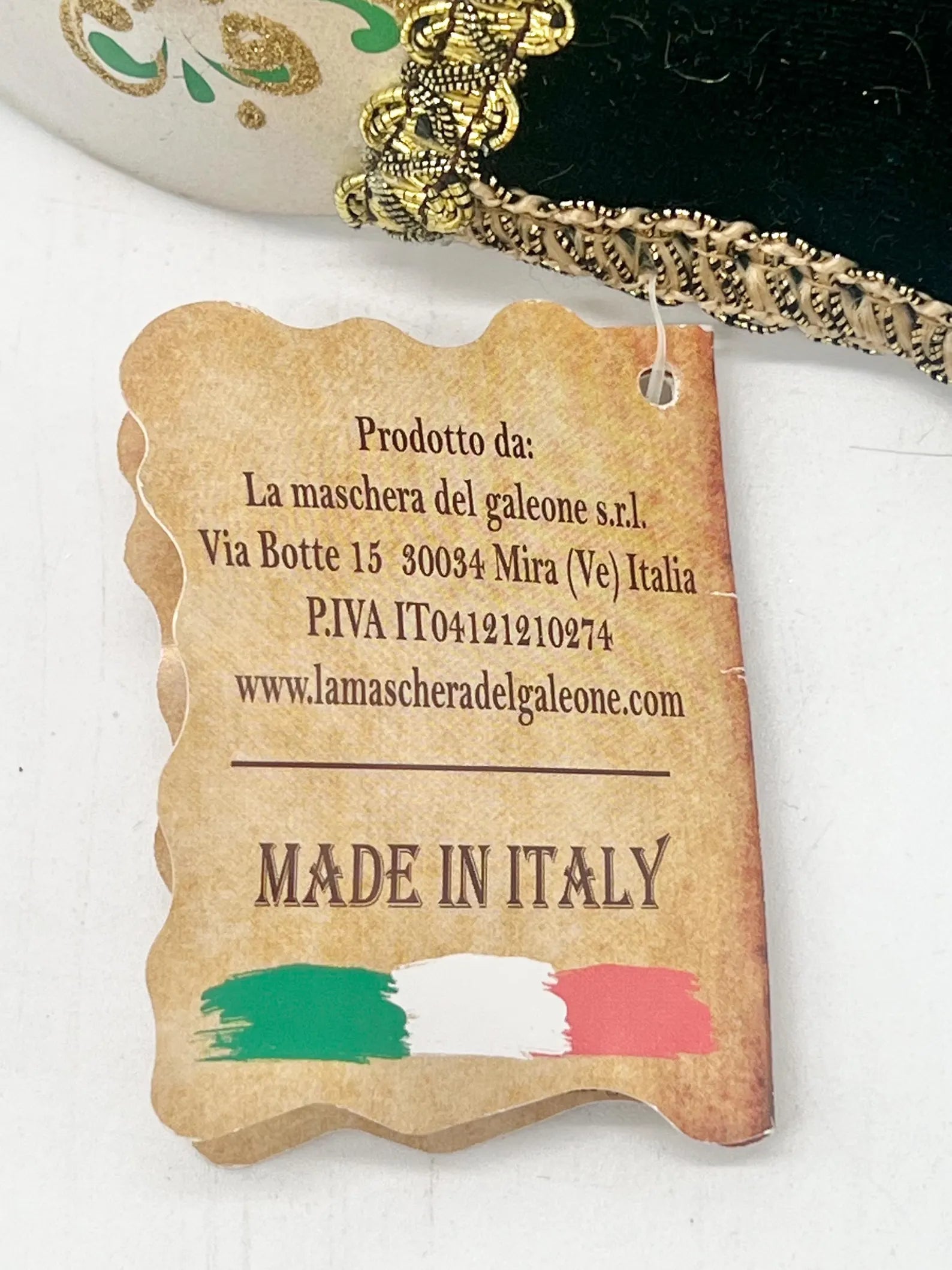 Handmade 8 inch Venetian Mask for Orishas / Máscara veneciana hecha a mano de 8 pulgada para Orishas