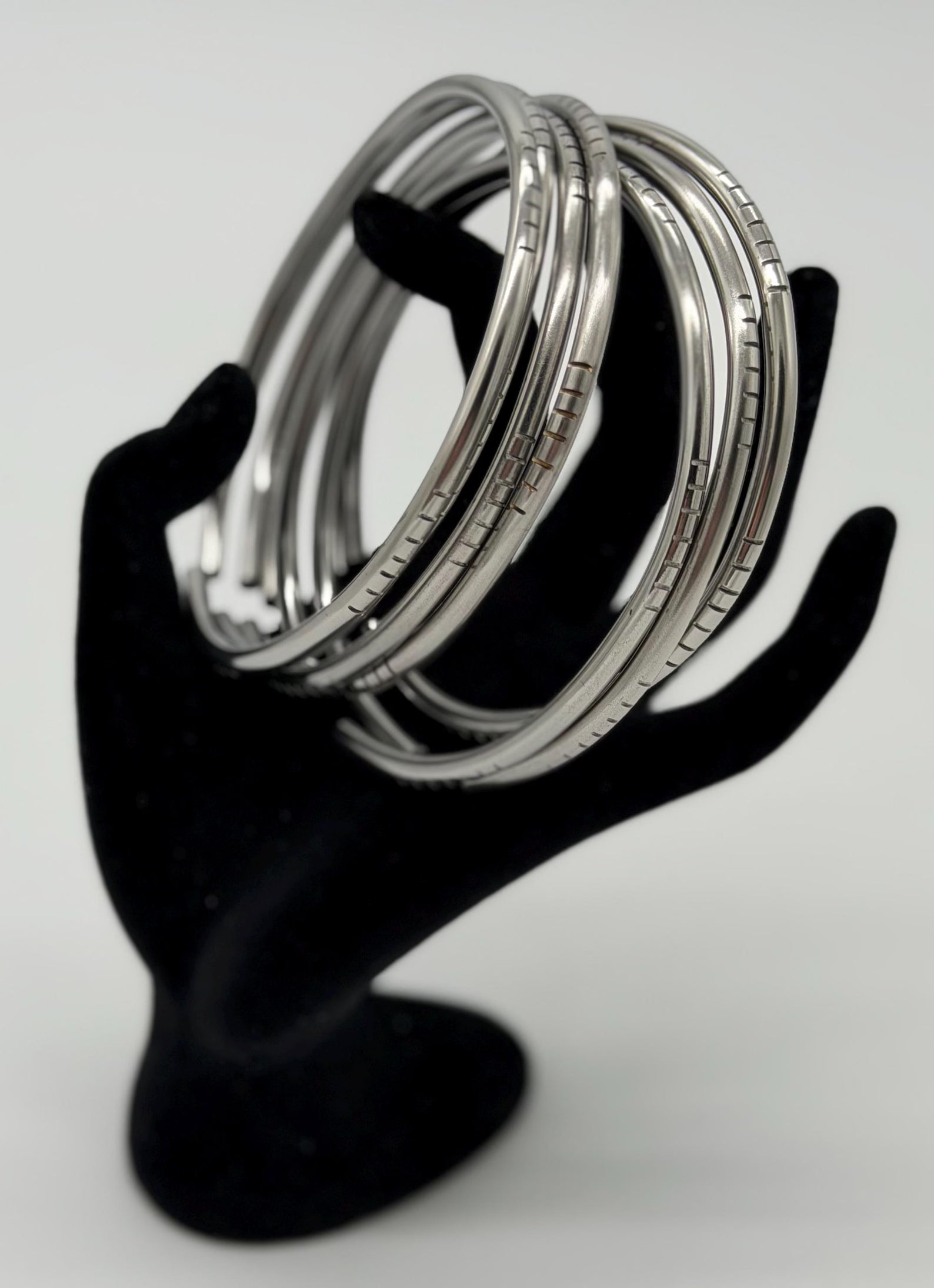 Manillas para Yemaya en Acero Inoxidable - Set de 7 gruesor Tradicional / Stainless Steel Yemaya Bangle set - Set of 7 traditional thick