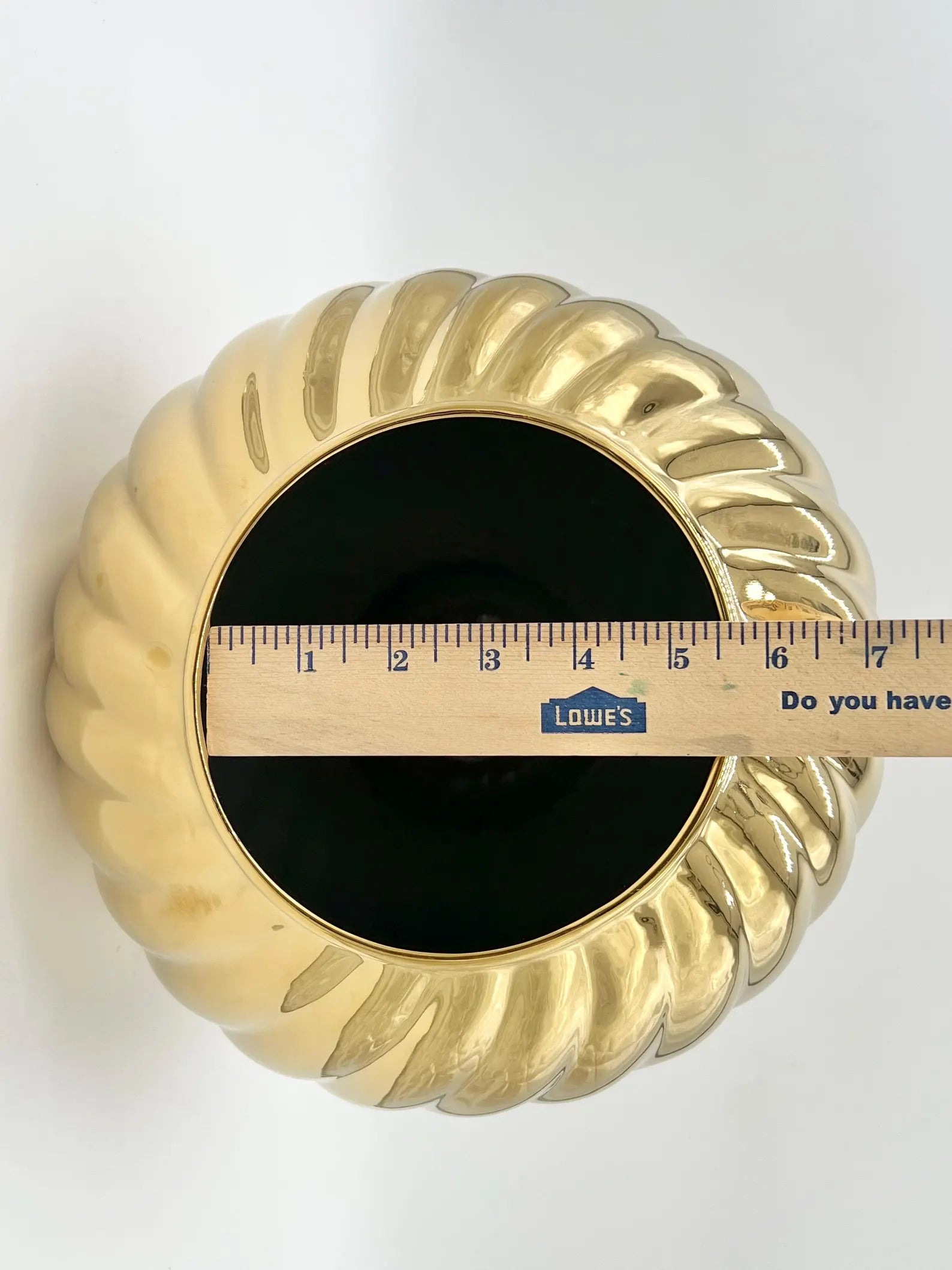 Gold Ceramic Tinaja for Oshun / Tinaja de cerámica de oro macizo para Oshun