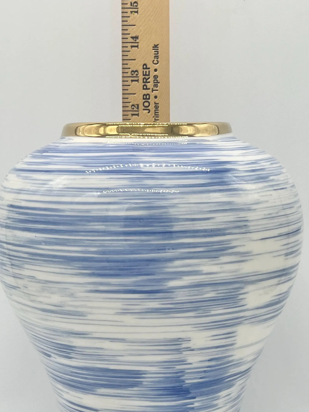 Tinaja con líneas azules para Olokun o Yemaya - Ginger jar with blue lines for Olokun or Yemaya