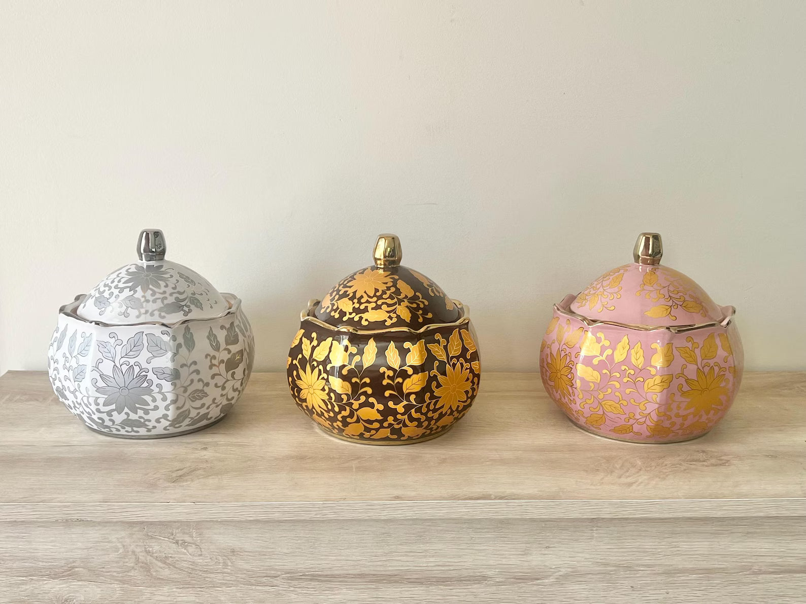 Soperas de Oya/Obatala/Yewa - Toureens for Orishas Oya/Obatala/Yewa