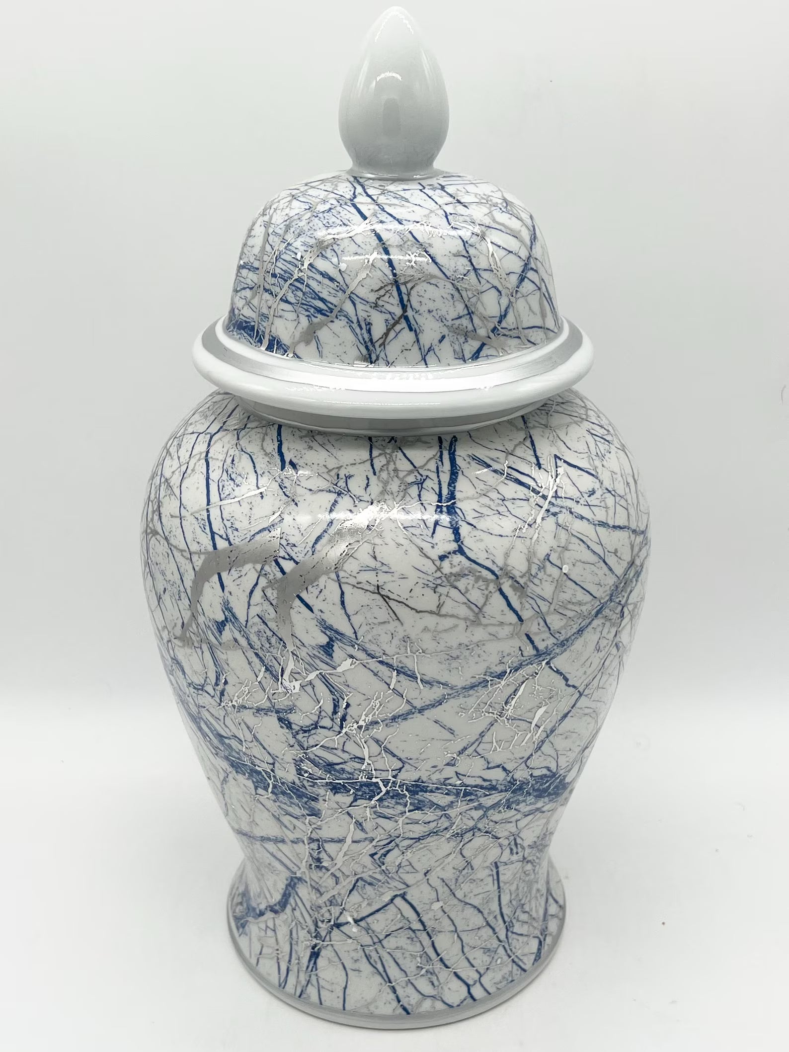 18'' White with Blue & Silver lines 18 inch Ginger Jar  - 18'' Tinaja Blanco con líneas azules y plateadas