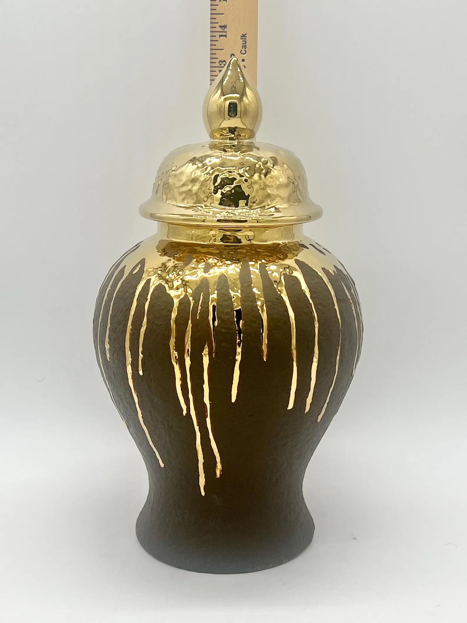 Exotic crafted 14 inch Ginger Jar for Orishas Oya/Oshun - Tinaja exótica para Orishas Oya/Oshun