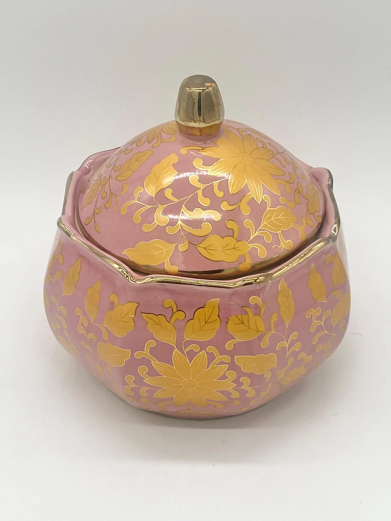 Soperas de Oya/Obatala/Yewa - Toureens for Orishas Oya/Obatala/Yewa