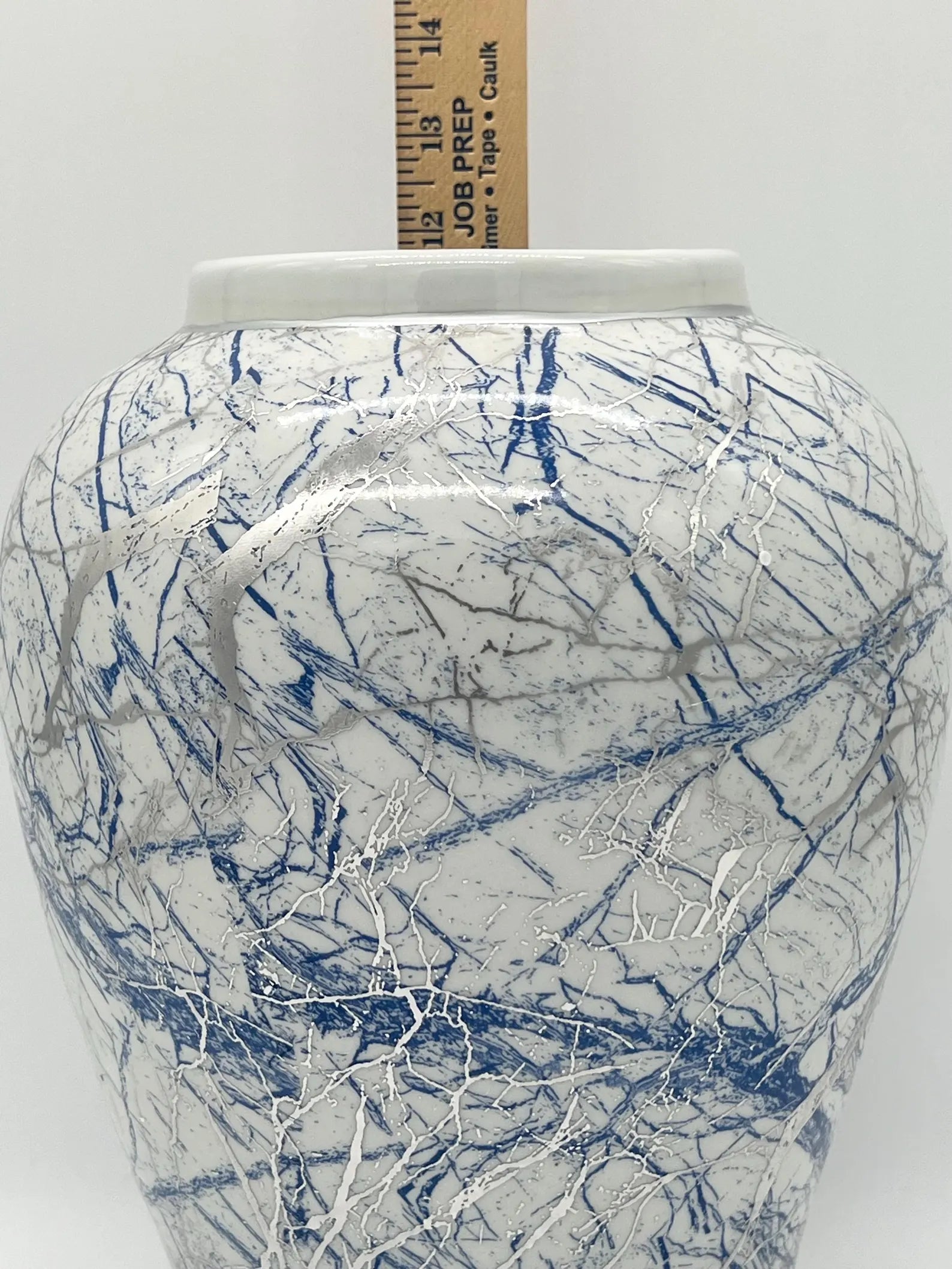 18'' White with Blue & Silver lines 18 inch Ginger Jar  - 18'' Tinaja Blanco con líneas azules y plateadas