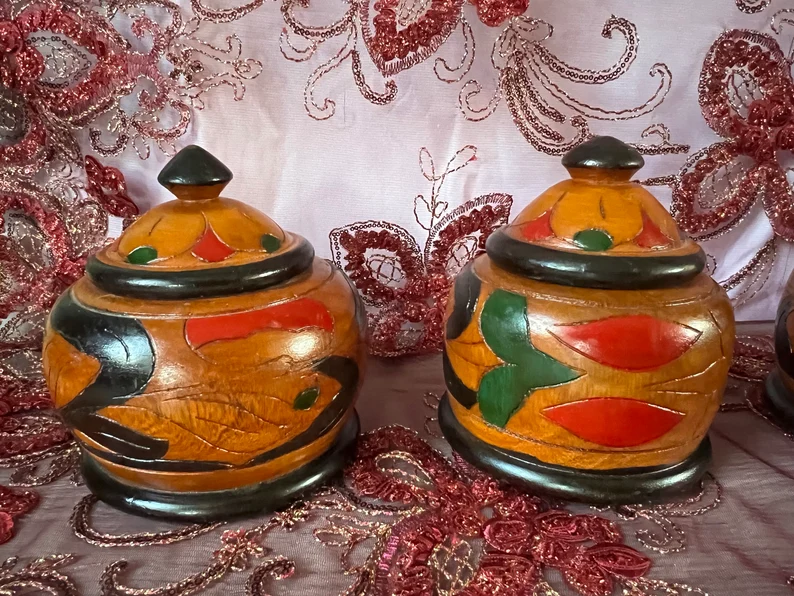 Small Handcrafted Wooden Bateas / Pequeñas Bateas de madera hechas a mano