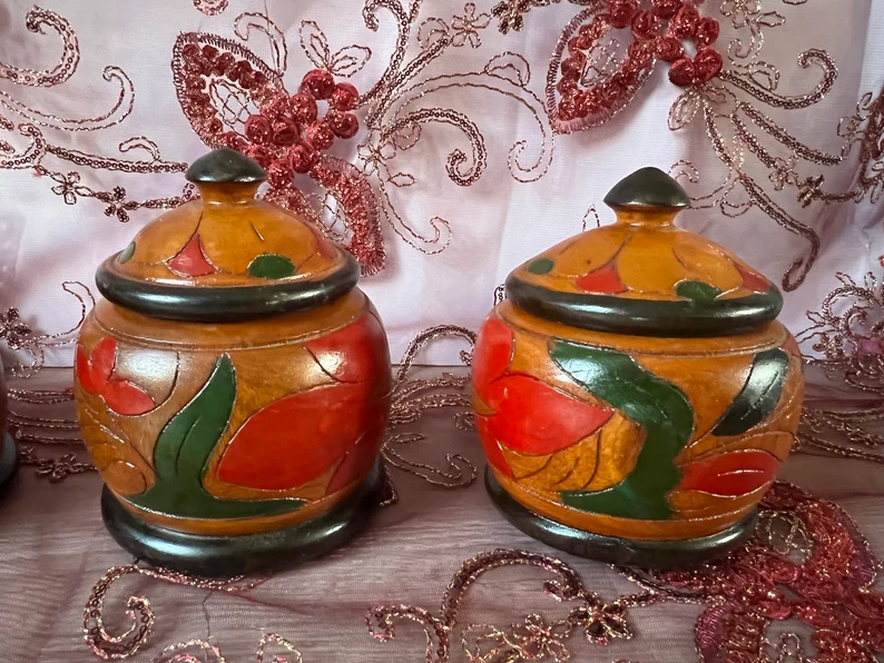 Small Handcrafted Wooden Bateas / Pequeñas Bateas de madera hechas a mano