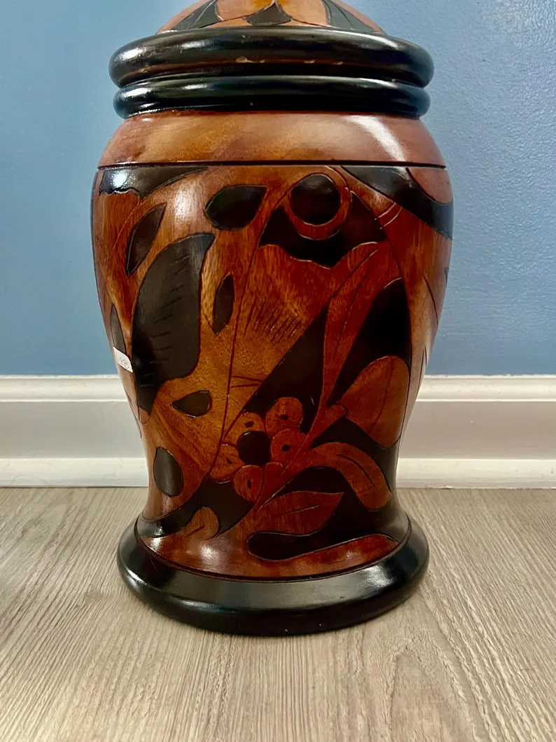 Hand Carved Wooden Basin / Lebrillo De Aggayu