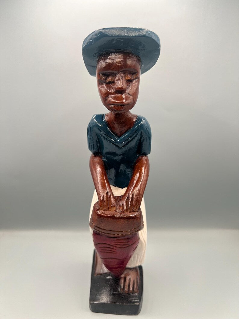 Handcrafted Muerto Wooden Statue Set / Set de Estatuas Talladas a Mano