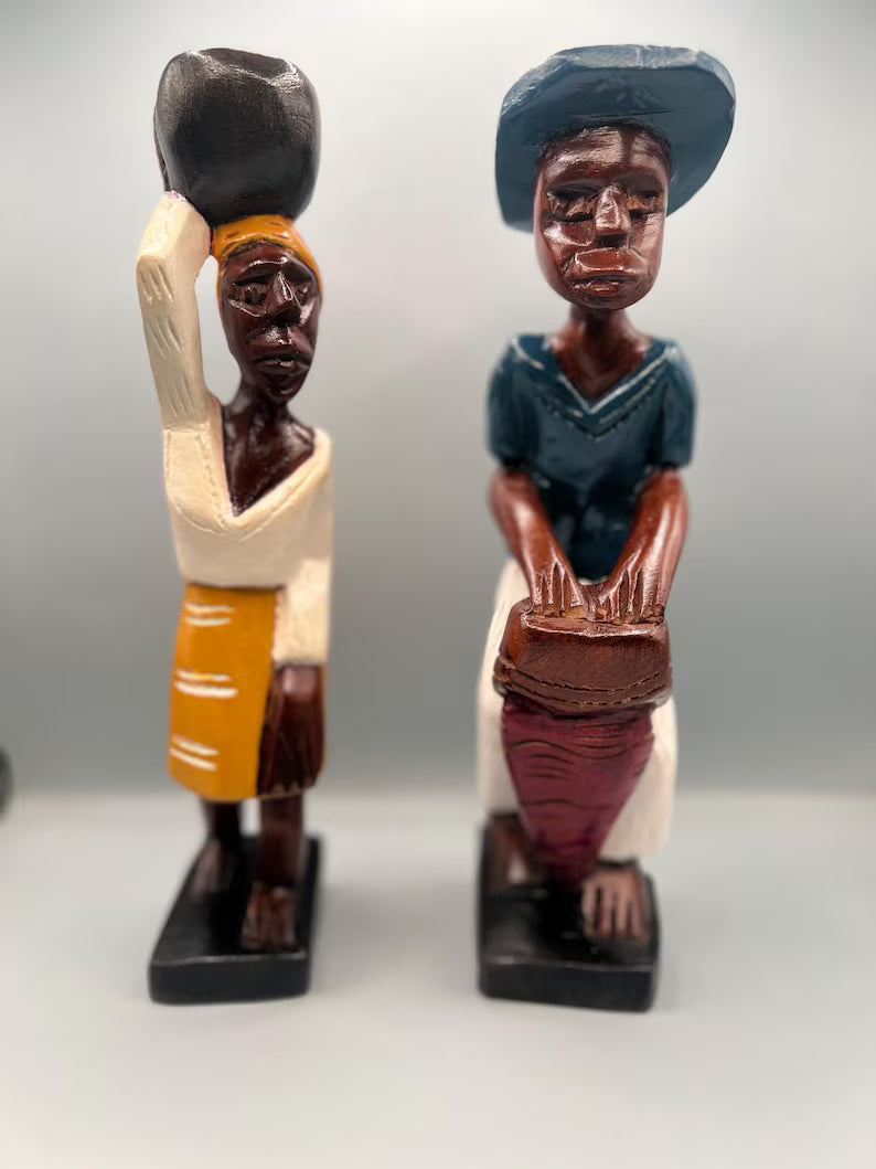 Handcrafted Muerto Wooden Statue Set / Set de Estatuas Talladas a Mano