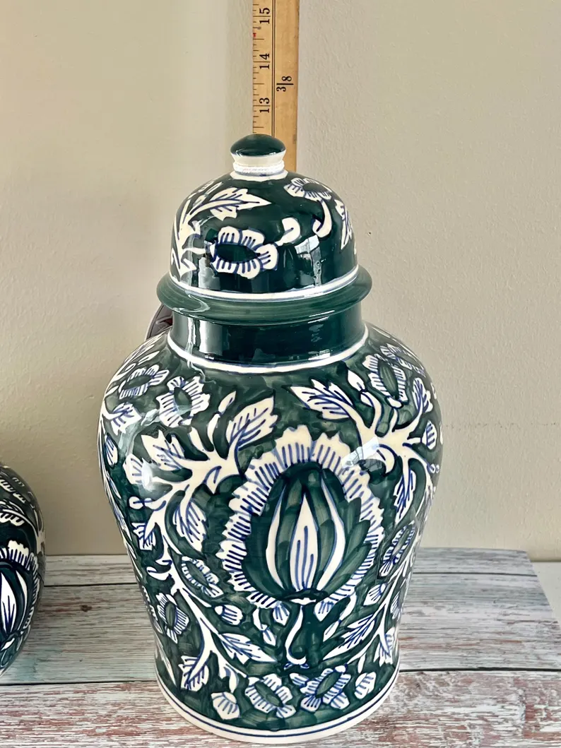 Inle y Abata - Set de Tinajas / Inle and Abata - Ginger Jars Set