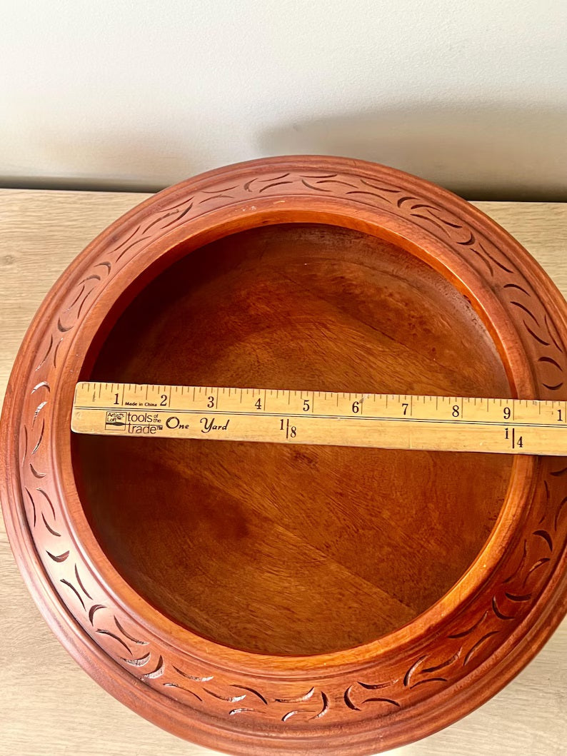Batea Para Chango Grande con Hacha / Large Wooden Batea with Axe