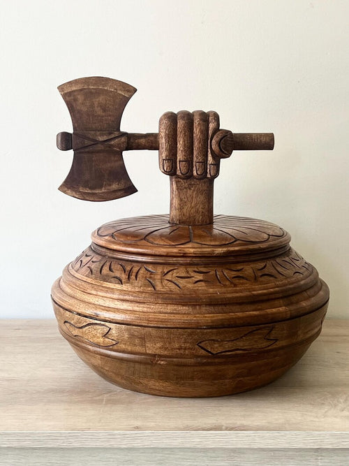 Batea Para Chango Grande con Hacha / Large Wooden Batea with Axe