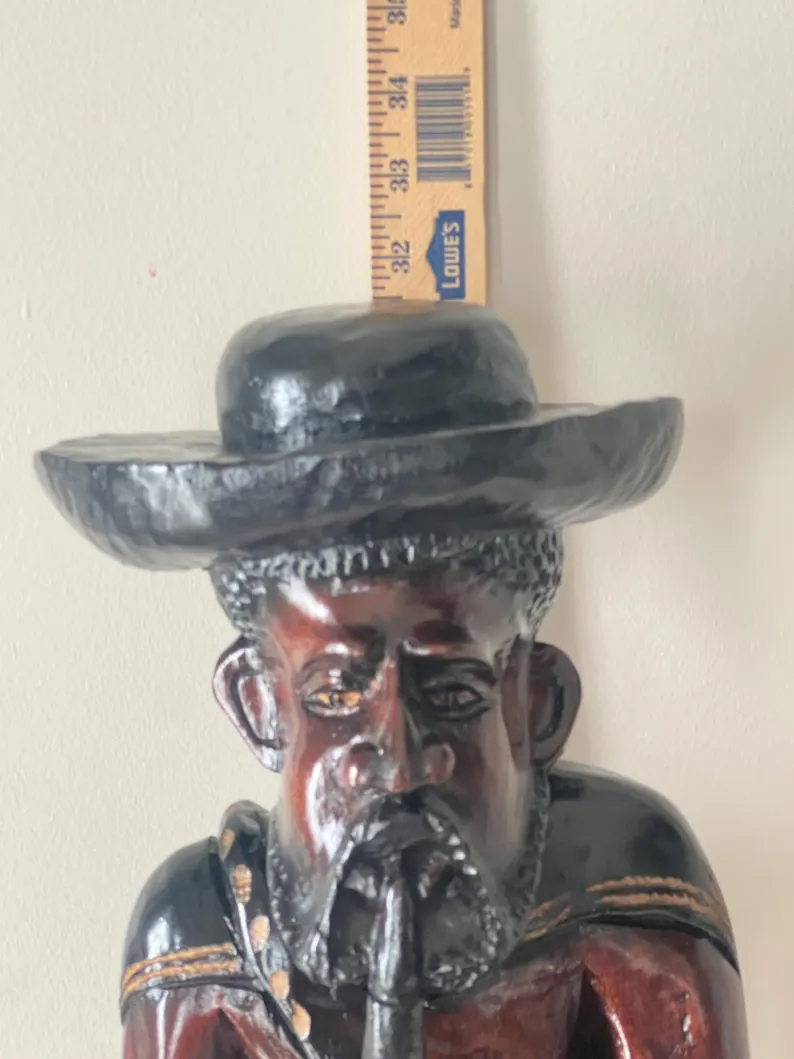 Wooden hand carved Muerto 31 inch statue / Estate de Madera tallada a Mano de 31 pulgadas