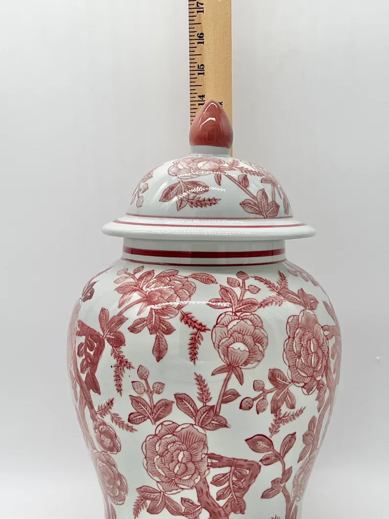 Tinaja en Ceramica Blanco con Patrones Rojos para Orishas / Ginger Jar White with Red Patterns for Orishas