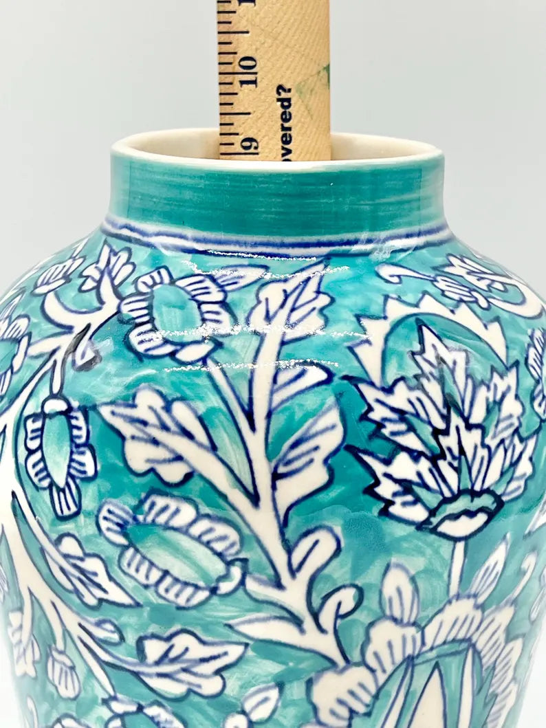 Aqua & White Ginger Jar / Tinaja Aguamarina y Blanca para Orishas