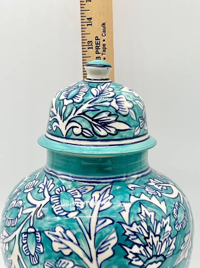 Aqua & White Ginger Jar / Tinaja Aguamarina y Blanca para Orishas