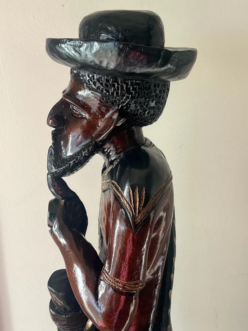 Wooden hand carved Muerto 31 inch statue / Estate de Madera tallada a Mano de 31 pulgadas