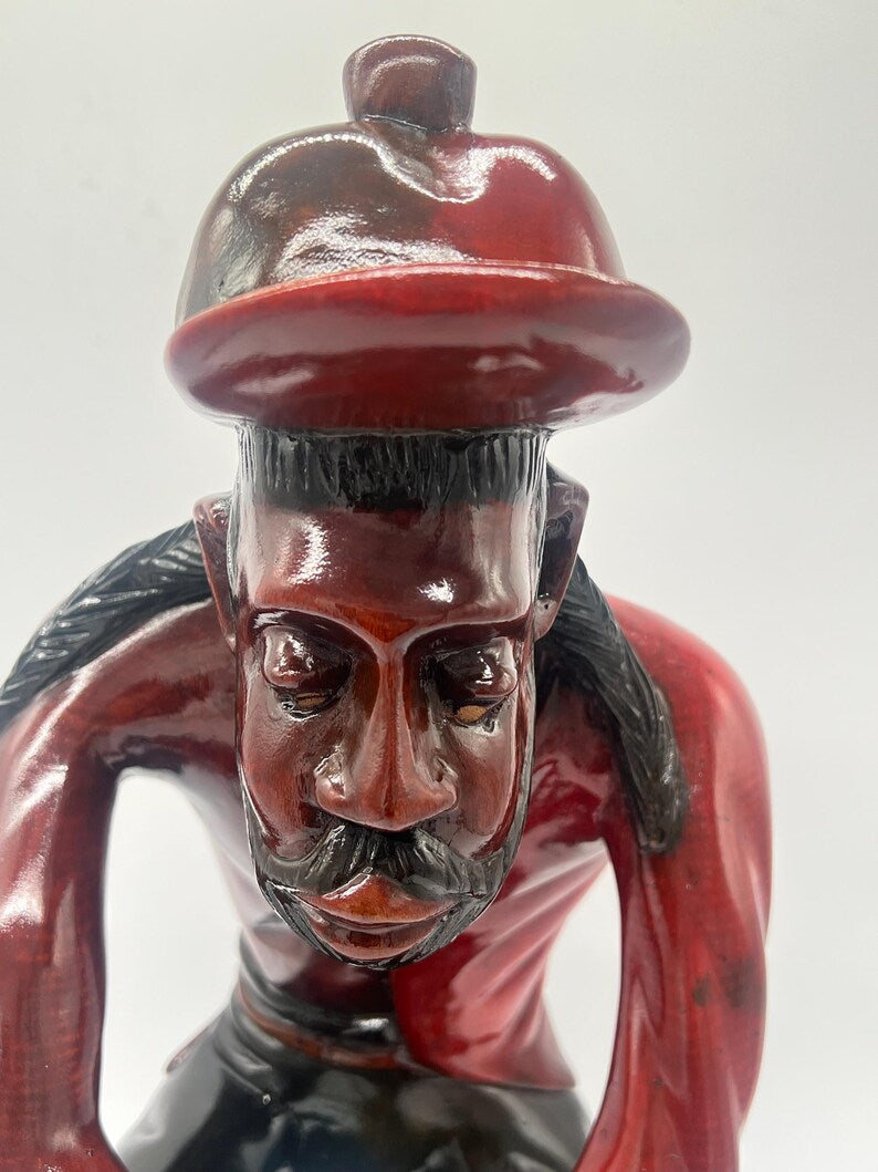 Hand Carved Wooden Congo Statue 23 inches / Estate del Congo de Madera tallada a mano 23 pulgadas