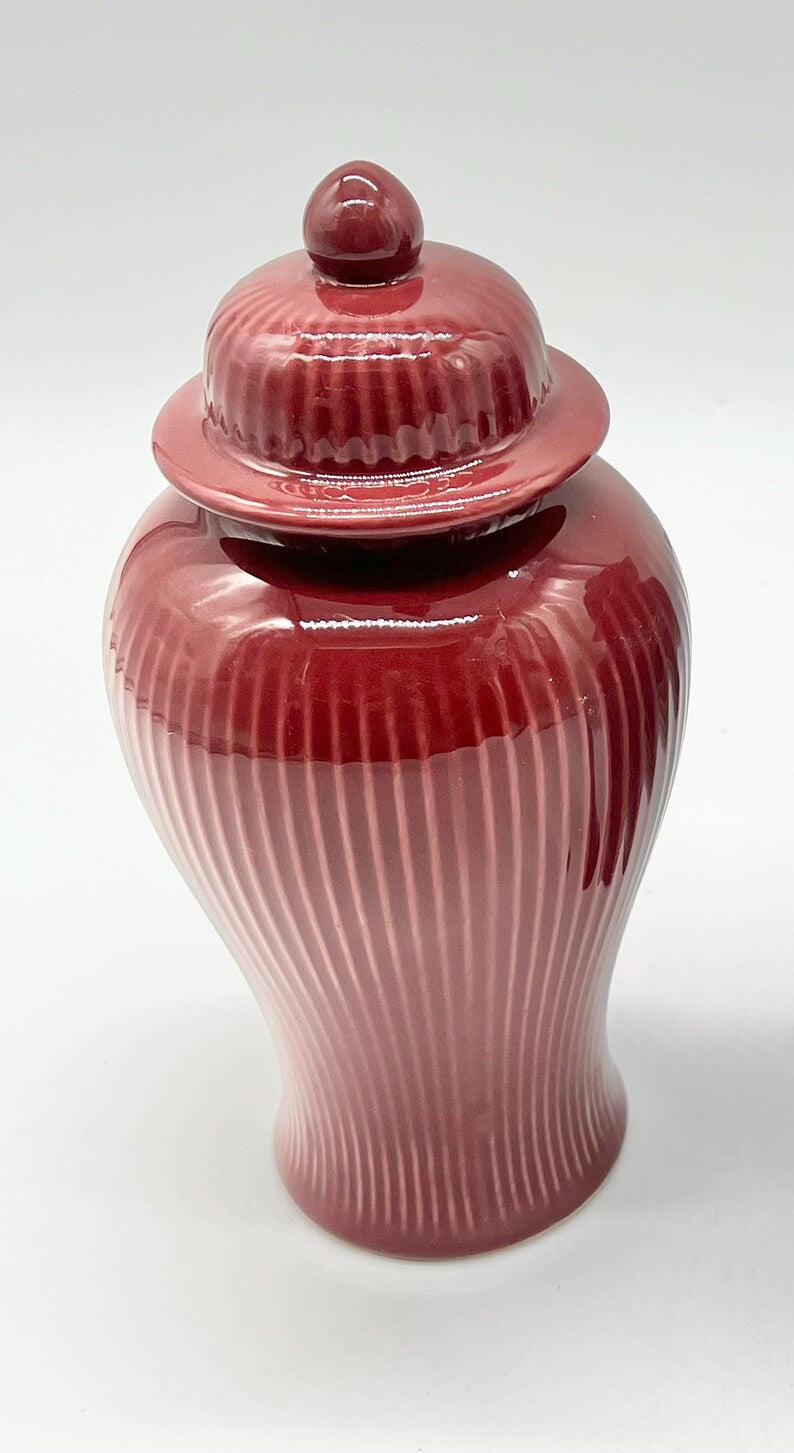 Red & Blue Ceramic Tinajas / Tinajas de Cerámica Rojas y Azules