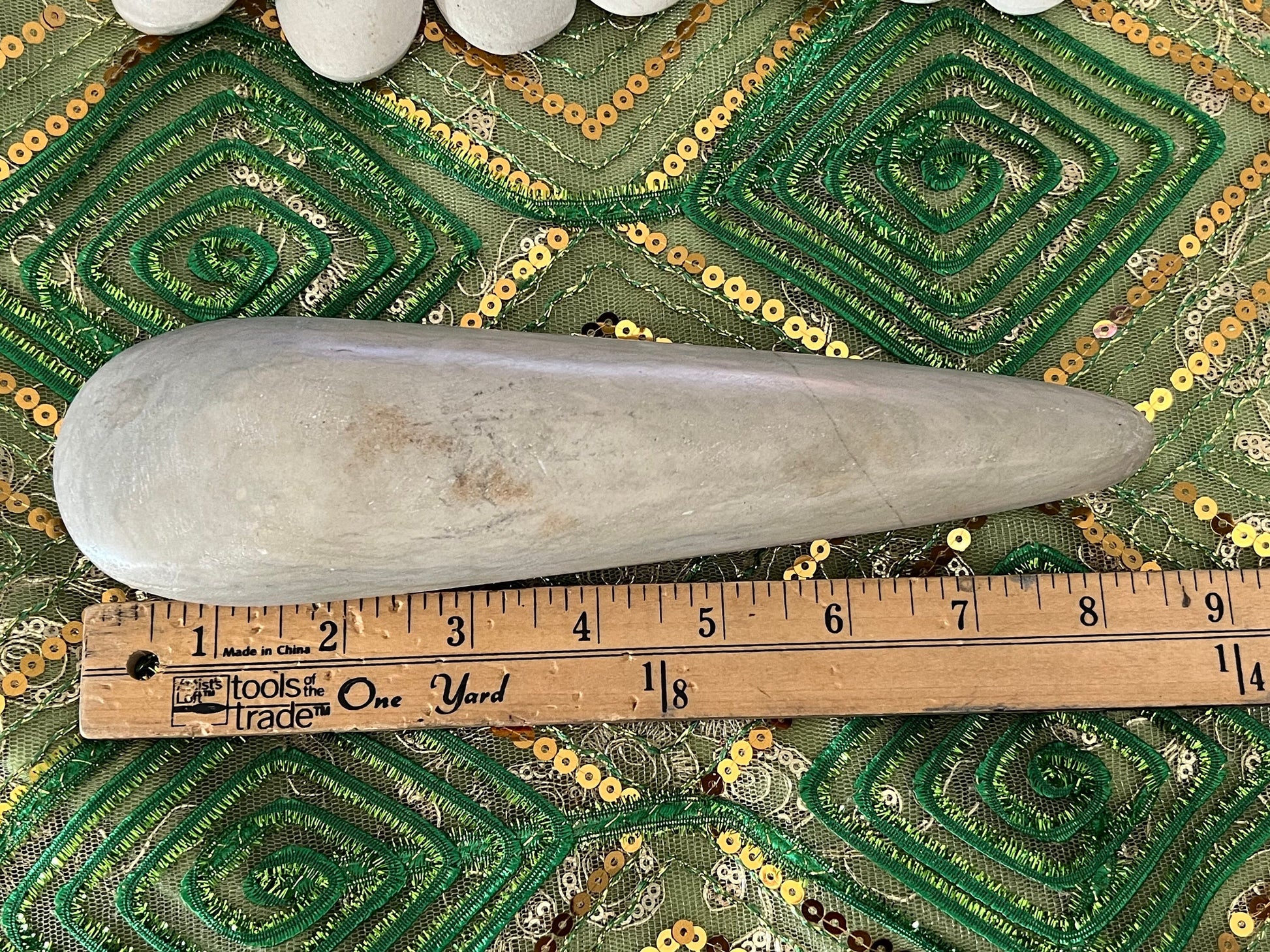 Rare White Lighting Stone / Piedra de Rayo Blanca