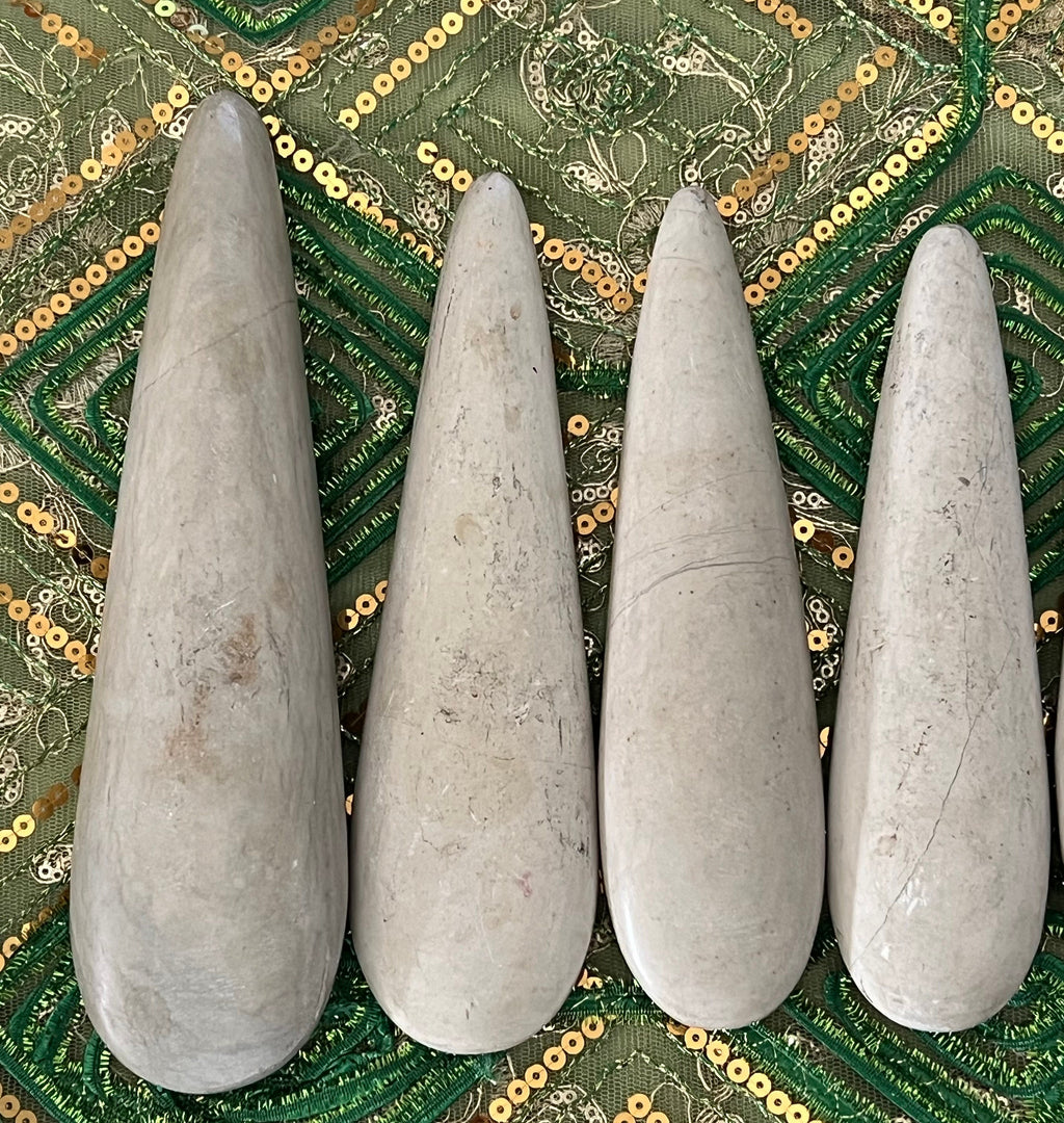 Rare White Lighting Stone / Piedra de Rayo Blanca