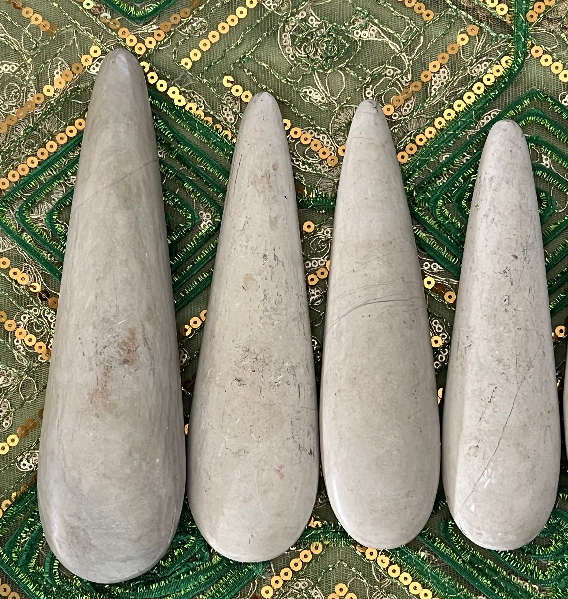 Rare White Lighting Stone / Piedra de Rayo Blanca