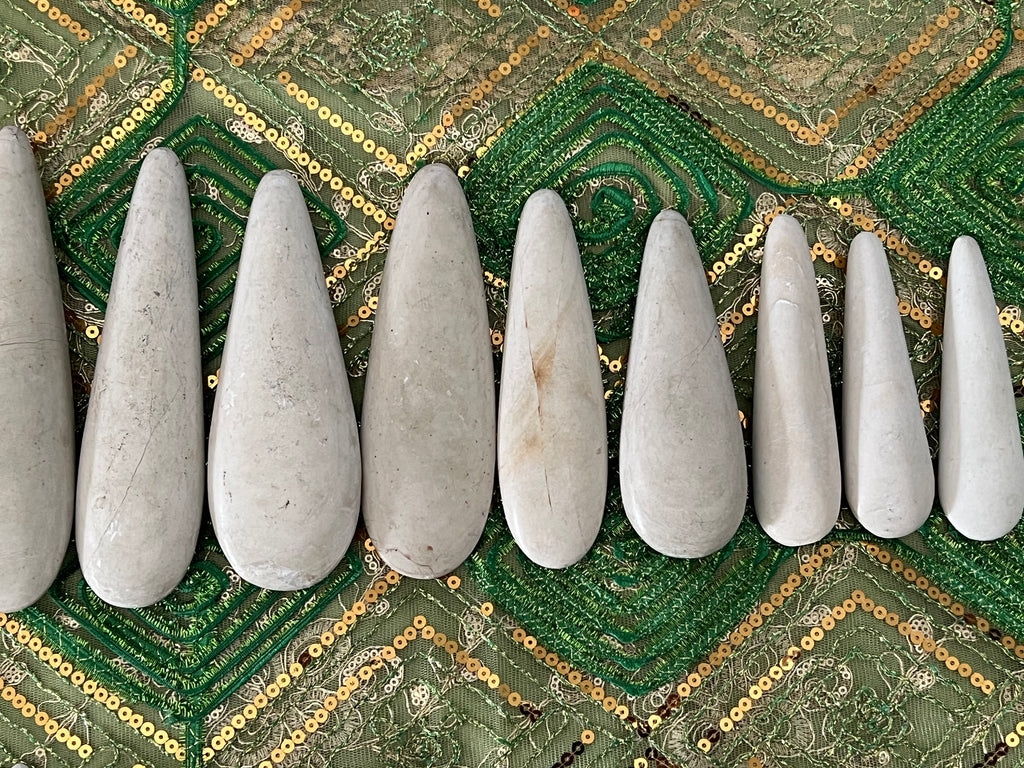 Rare White Lighting Stone / Piedra de Rayo Blanca
