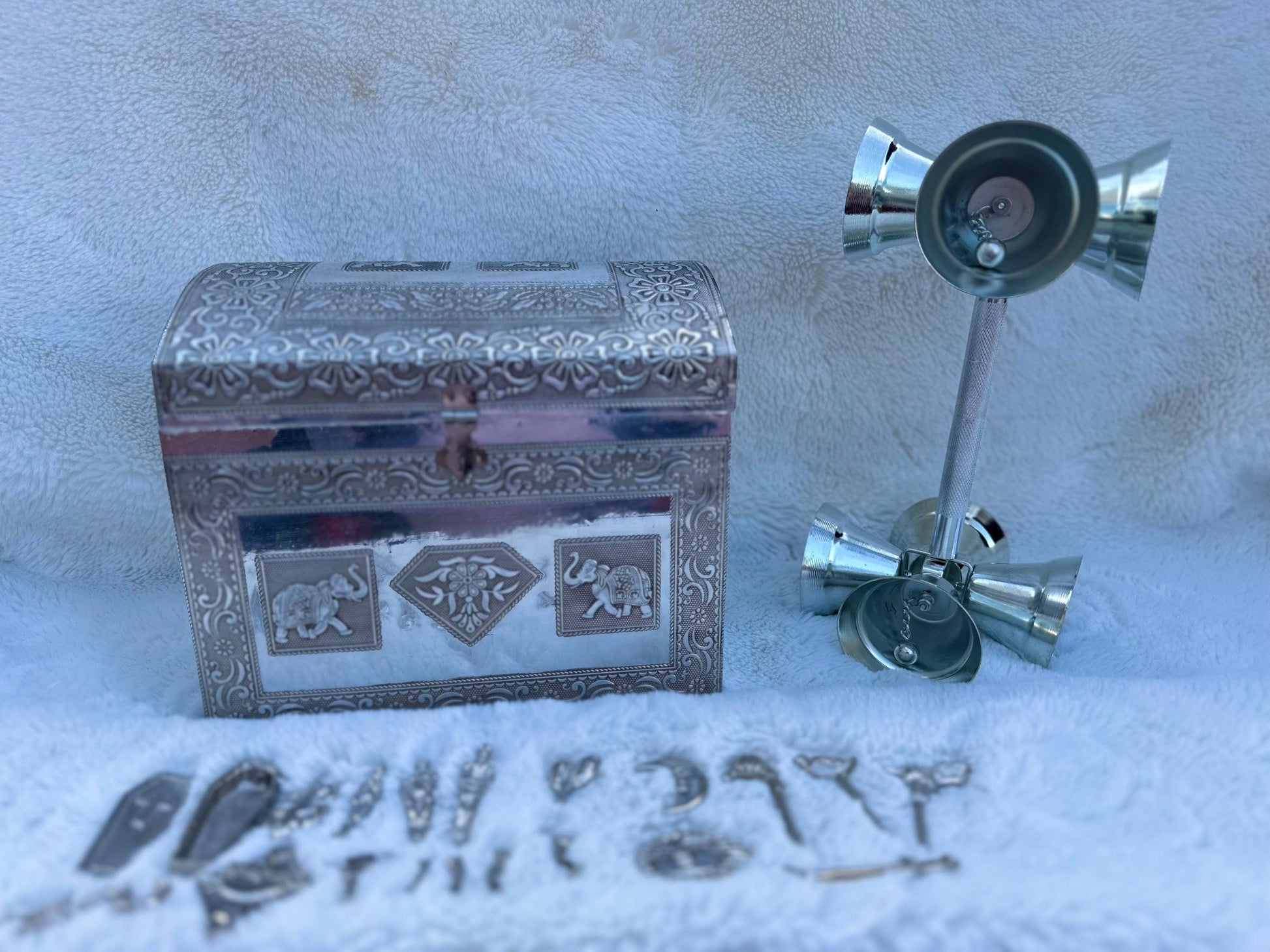 Oduduwa Set: Orisha Chest, Tools, and Agogo