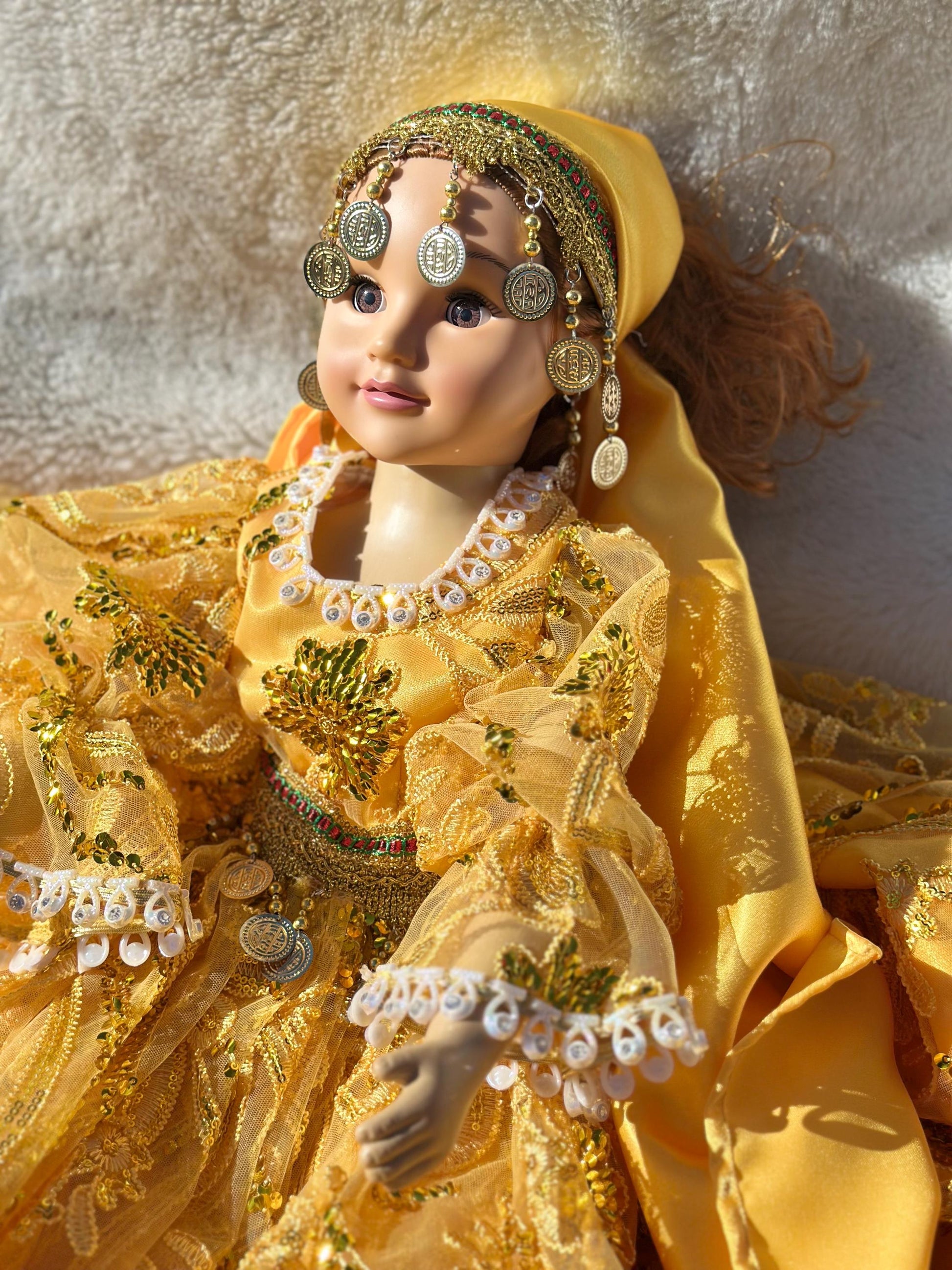 Muñeca vestida de Oshun o Gitana / Doll dressed for Oshun or Gypsy