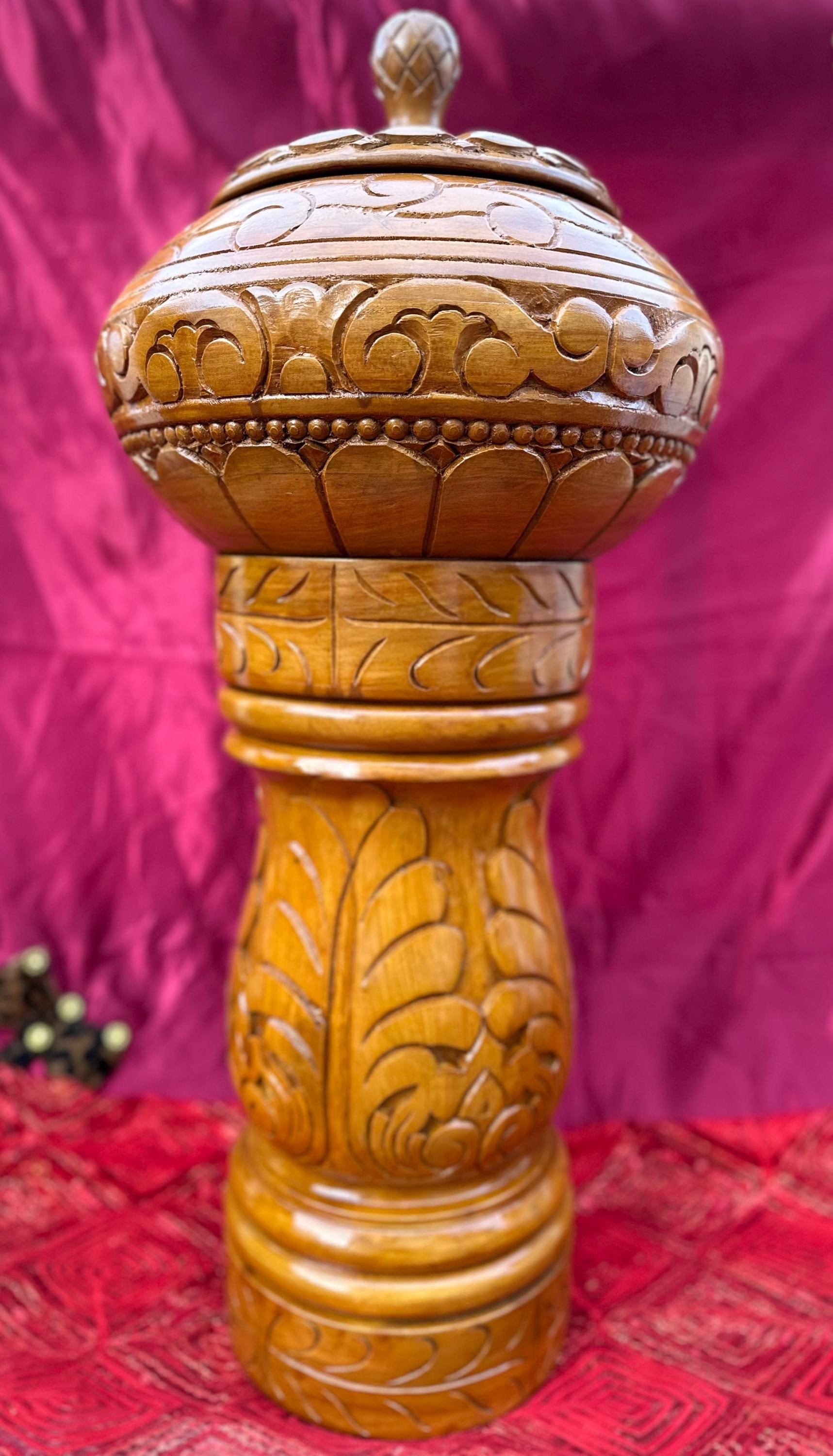 Wooden Batea and Pilon Set for Shango: Includes Lightning Stone & Crown