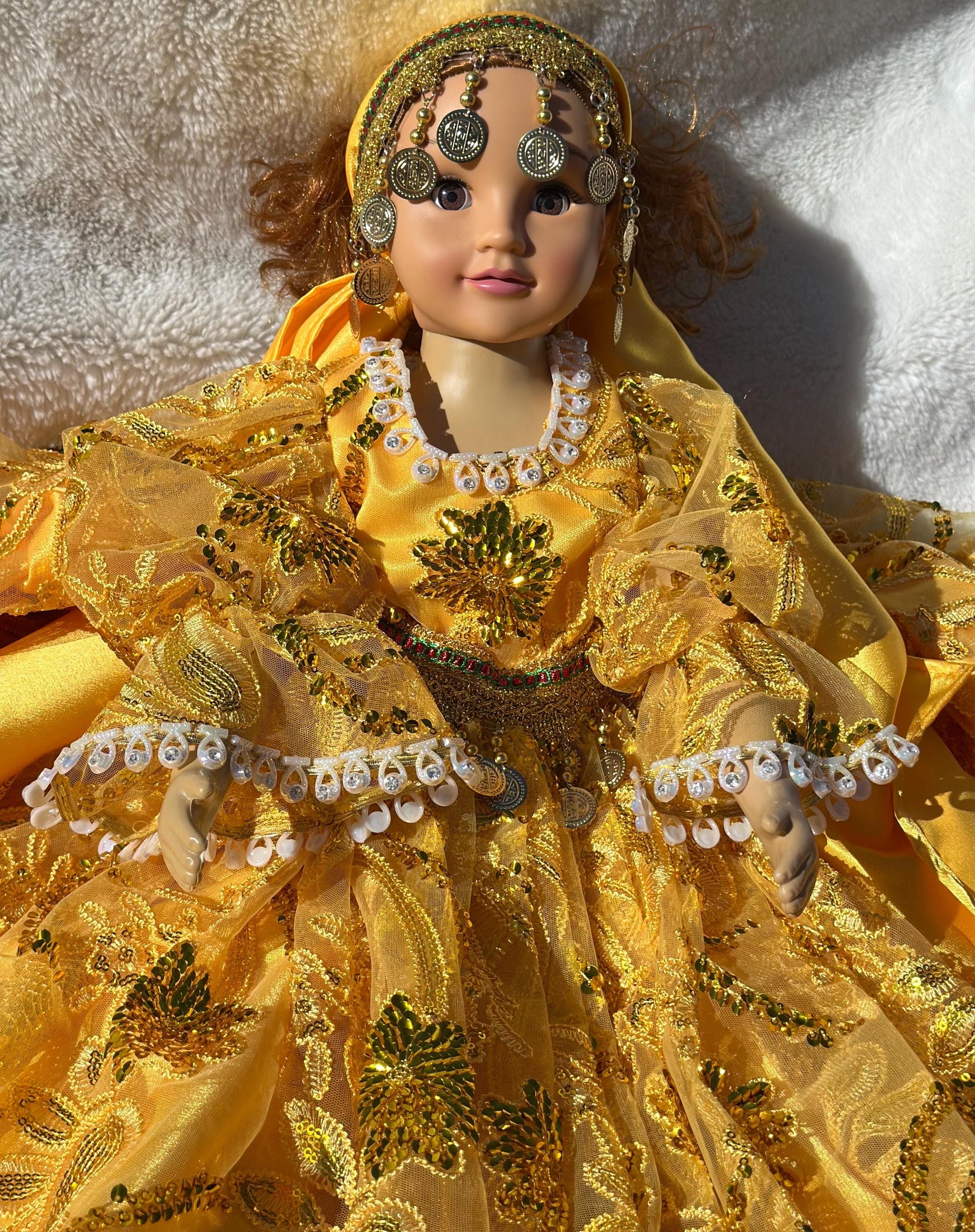 Muñeca vestida de Oshun o Gitana / Doll dressed for Oshun or Gypsy