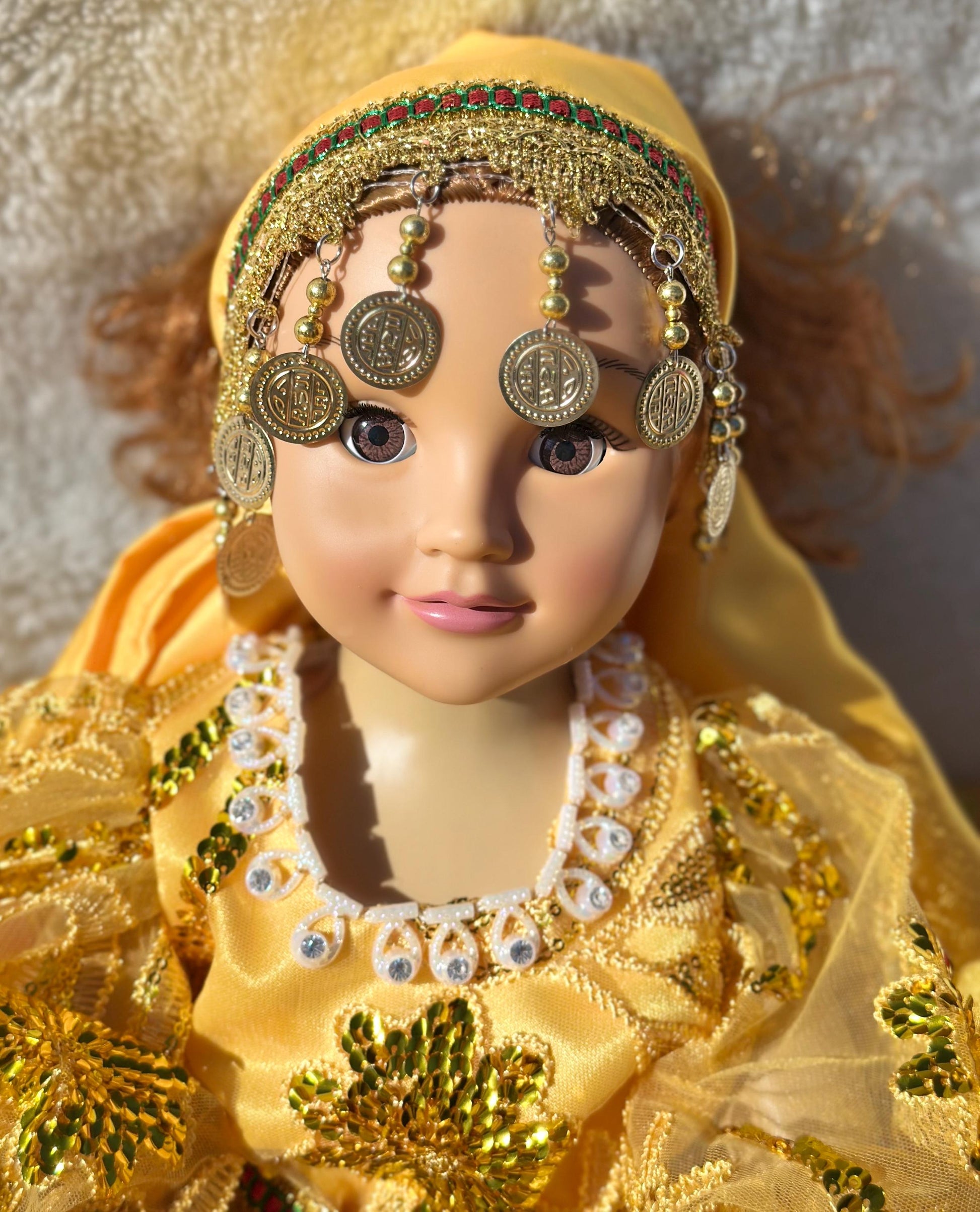Muñeca vestida de Oshun o Gitana / Doll dressed for Oshun or Gypsy