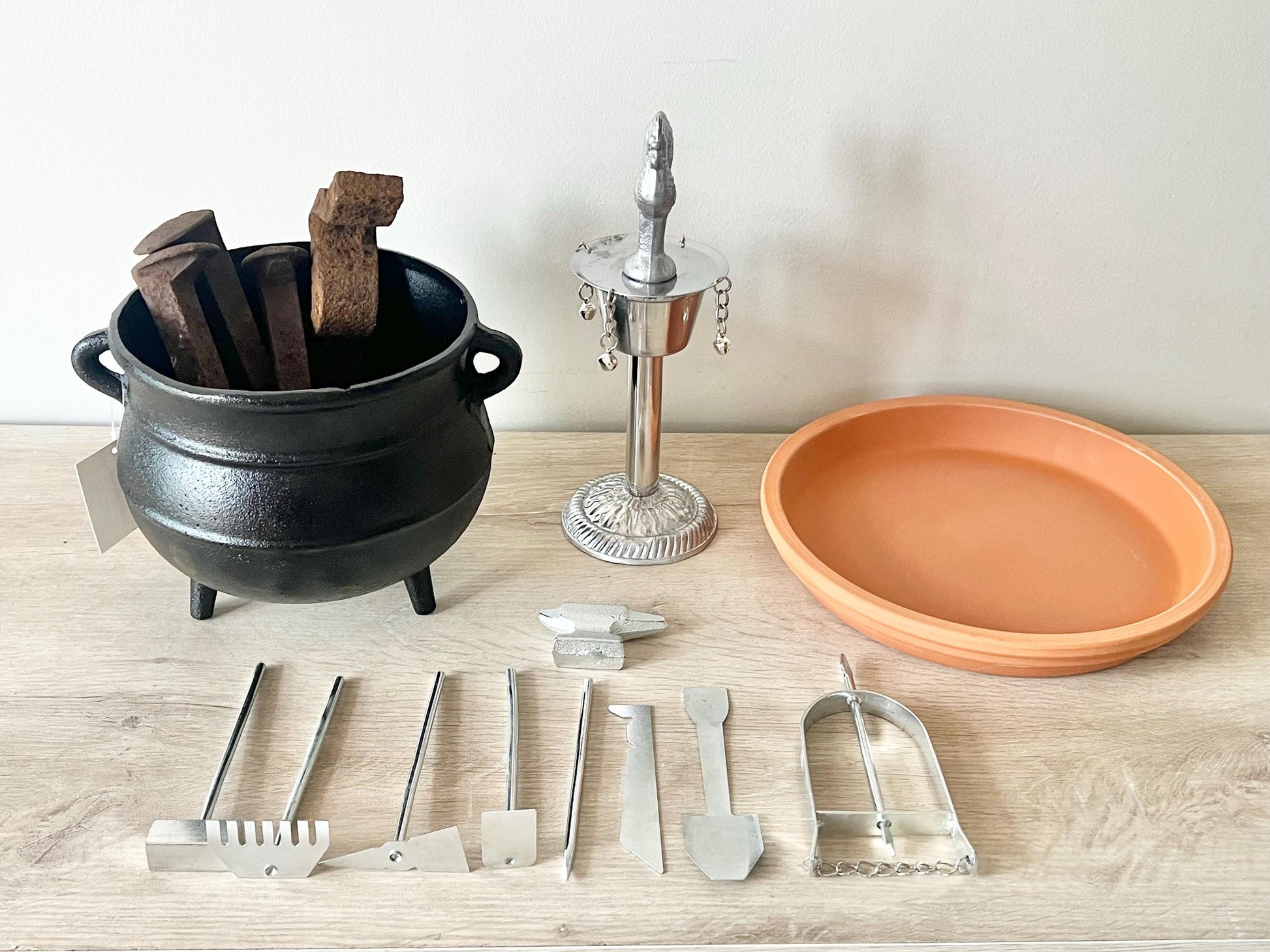 Herramientas Para Guerreros u Oggun / Tools for Warriors and/or Oggun