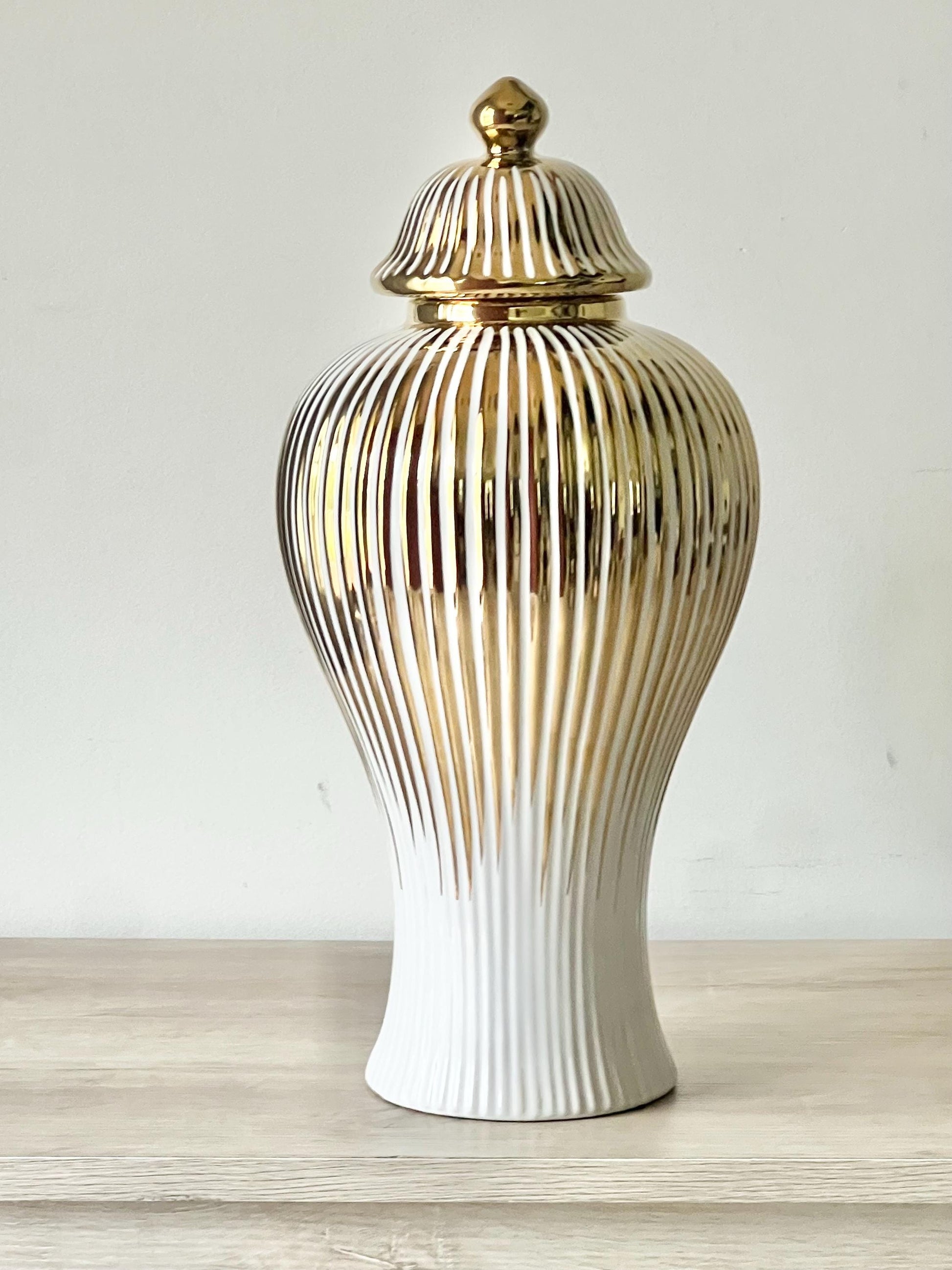 Ceramic Tinaja Ginger Jar for Orishas Oshun