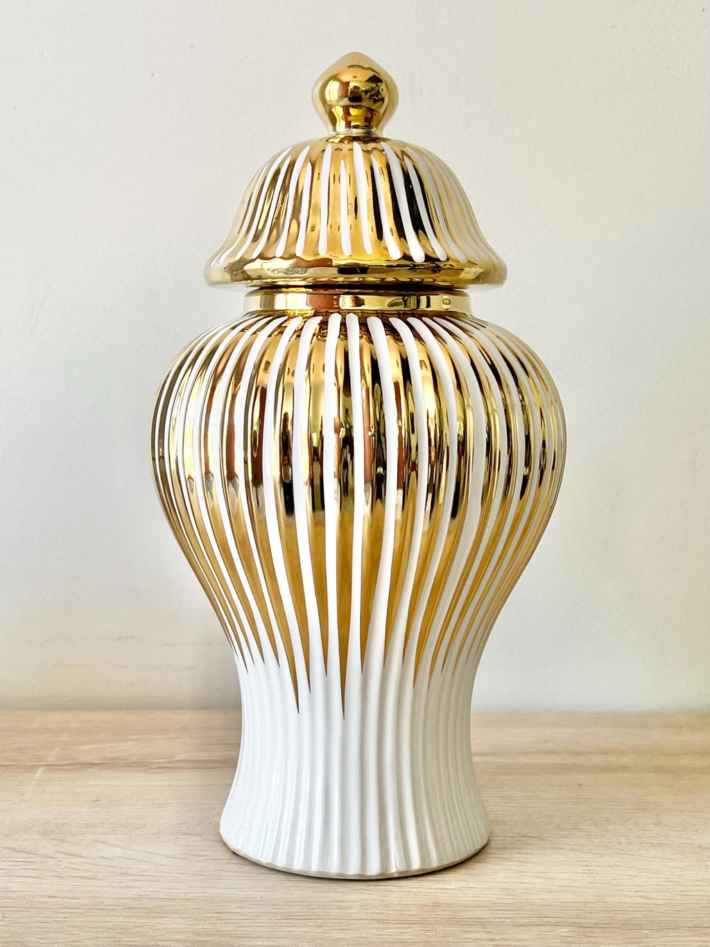 Ceramic Tinaja Ginger Jar for Orishas Oshun